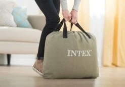 Intex Deluxe Pillow Rest Raised Luchtbed - Queensize (152 Cm) 16 Intex Deluxe Pillow Rest Raised Luchtbed - Queensize (152 Cm) -Bo-Camp Winkel 1320 1900 64136 inuse1 2017 300